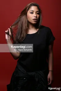 Foto Nadine Waworuntu