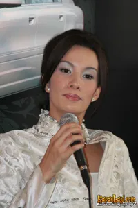 Foto Nadya Hutagalung