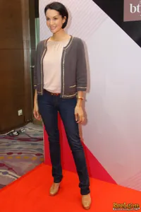 Foto Nadya Hutagalung