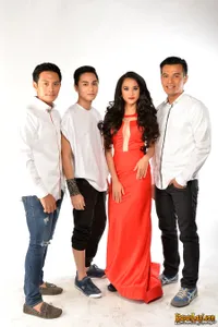 Foto Natasha Ratulangi