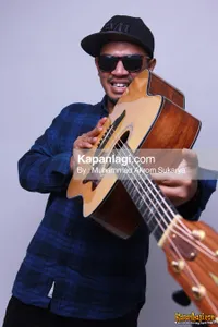 Foto Nial Bunga Band