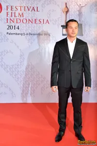 Foto Nicholas Saputra