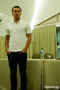 Foto Nicholas Saputra