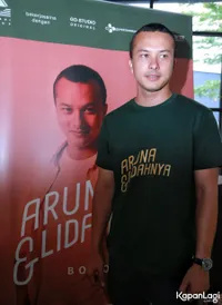 Foto Nicholas Saputra