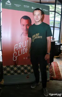 Foto Nicholas Saputra