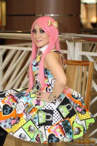 Foto Nona Alexander Kandola