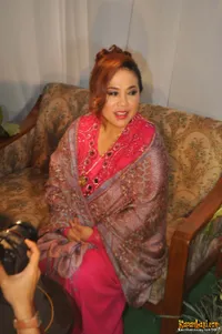 Foto Nunung Srimulat