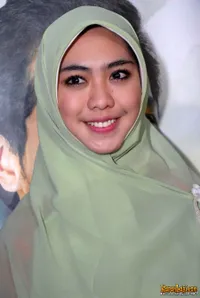 Foto Oki Setiana Dewi