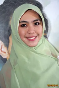Foto Oki Setiana Dewi