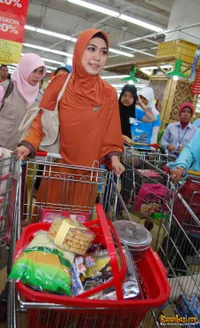 Foto Oki Setiana Dewi