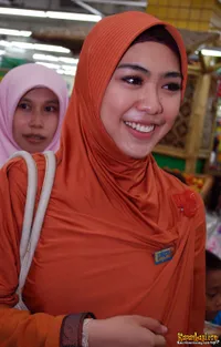 Foto Oki Setiana Dewi