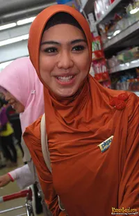 Foto Oki Setiana Dewi