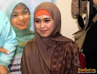 Foto Oki Setiana Dewi