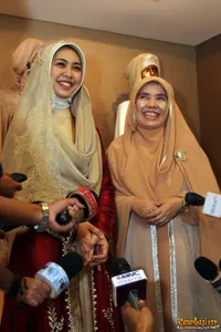 Foto Oki Setiana Dewi