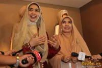 Foto Oki Setiana Dewi