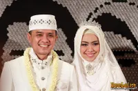 Foto Oki Setiana Dewi