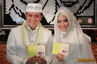 Foto Oki Setiana Dewi