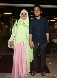 Foto Oki Setiana Dewi