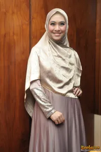 Foto Oki Setiana Dewi