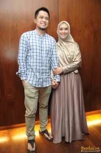 Foto Oki Setiana Dewi