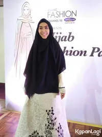 Foto Oki Setiana Dewi