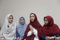 Foto Oki Setiana Dewi