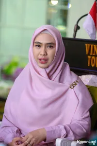 Foto Oki Setiana Dewi