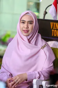 Foto Oki Setiana Dewi