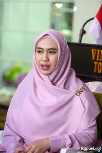 Foto Oki Setiana Dewi