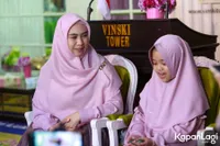 Foto Oki Setiana Dewi