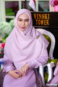 Foto Oki Setiana Dewi