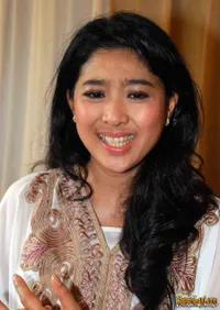 Foto Olivia Zalianty