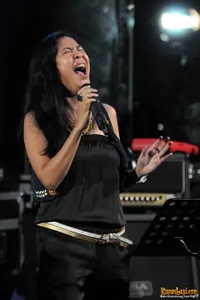 Foto Oppie Andaresta