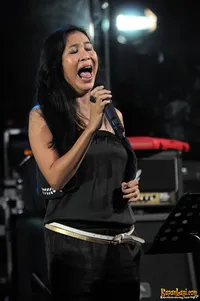 Foto Oppie Andaresta