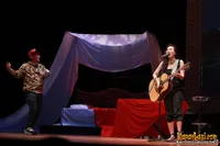 Foto Oppie Andaresta