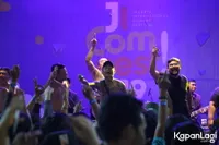 Foto Orkes Pensil Alis Young Lex