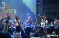 Foto Orkes Pensil Alis Young Lex