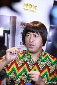 Foto Pandji Pragiwaksono