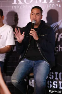 Foto Pandji Pragiwaksono