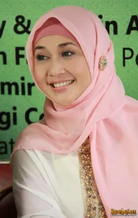 Foto Paramitha Rusady