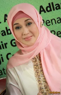 Foto Paramitha Rusady