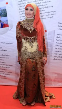 Foto Peggy Melati Sukma