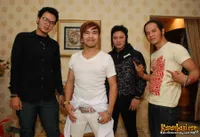 Foto Pintu Band