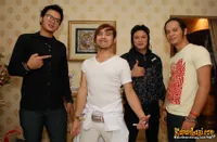 Foto Pintu Band