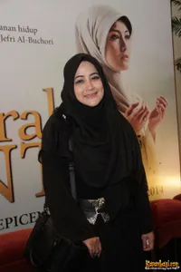 Foto Pipik Dian Irawati