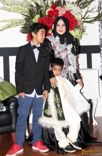 Foto Pipik Dian Irawati