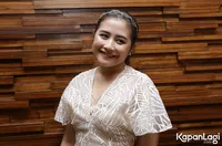 Foto Prilly Latuconsina