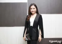 Foto Prilly Latuconsina