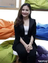 Foto Prilly Latuconsina