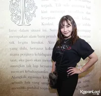 Foto Prilly Latuconsina